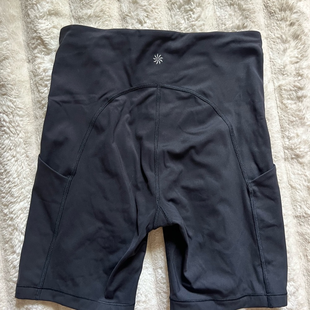Athleta Ultimate Stash Shorts